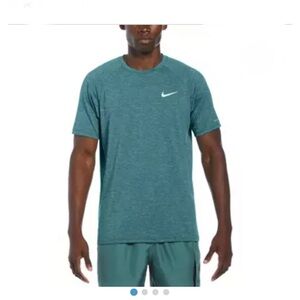 Short Sleeve Men’s👱🏻‍♂️Nike☑️Swim Hydroguard T-Shirt👕Sz Small